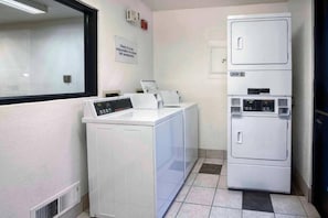 Holiday Home Facilities and Services - 1 Queen Bed | Premium, Micfridge (Mammoth Lakes)