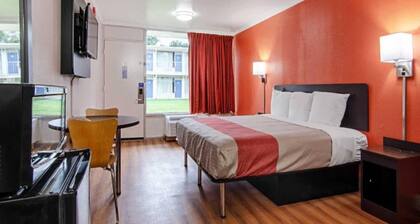 2 Full Beds | Smoking, Micfridge