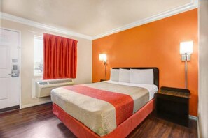 Bedroom - 1 Queen Bed | Smoking, Micfridge (Fresno CA)