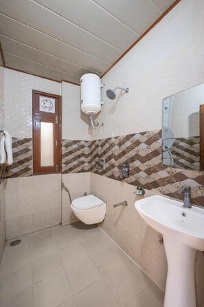 Bathroom - Hotel Charming Hills  (Shimla)