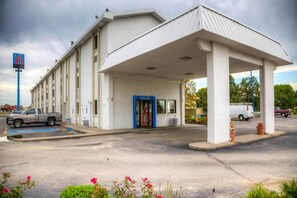Außenseite Ferienhaus [Sommer]