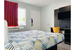 Bedroom - 1 Queen Bed | Mini Fridge (La Mesa)