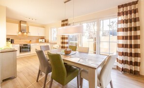 Unclassified image, 2 of 21, button - Vrbo Property (Zingst)