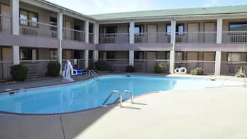 Holiday Home Swimming Pool