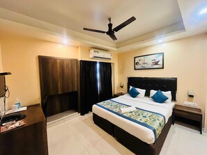 Classic Room | WiFi (free) - Collection O Siliguri Junction (Siliguri)