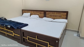 Room - Maa Tulsi Guest House Ayodhya (Faizabad)
