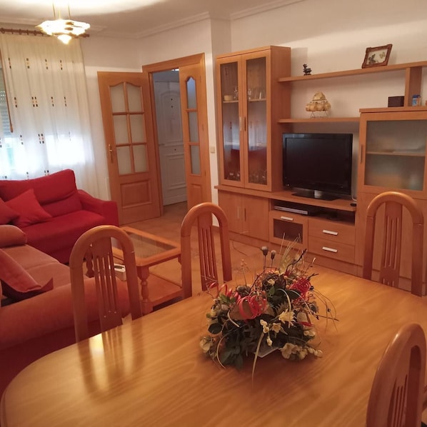 Living area - Country House 'Río Adaja' with Private Terrace, Balcony and Wi-Fi (El Fresno)