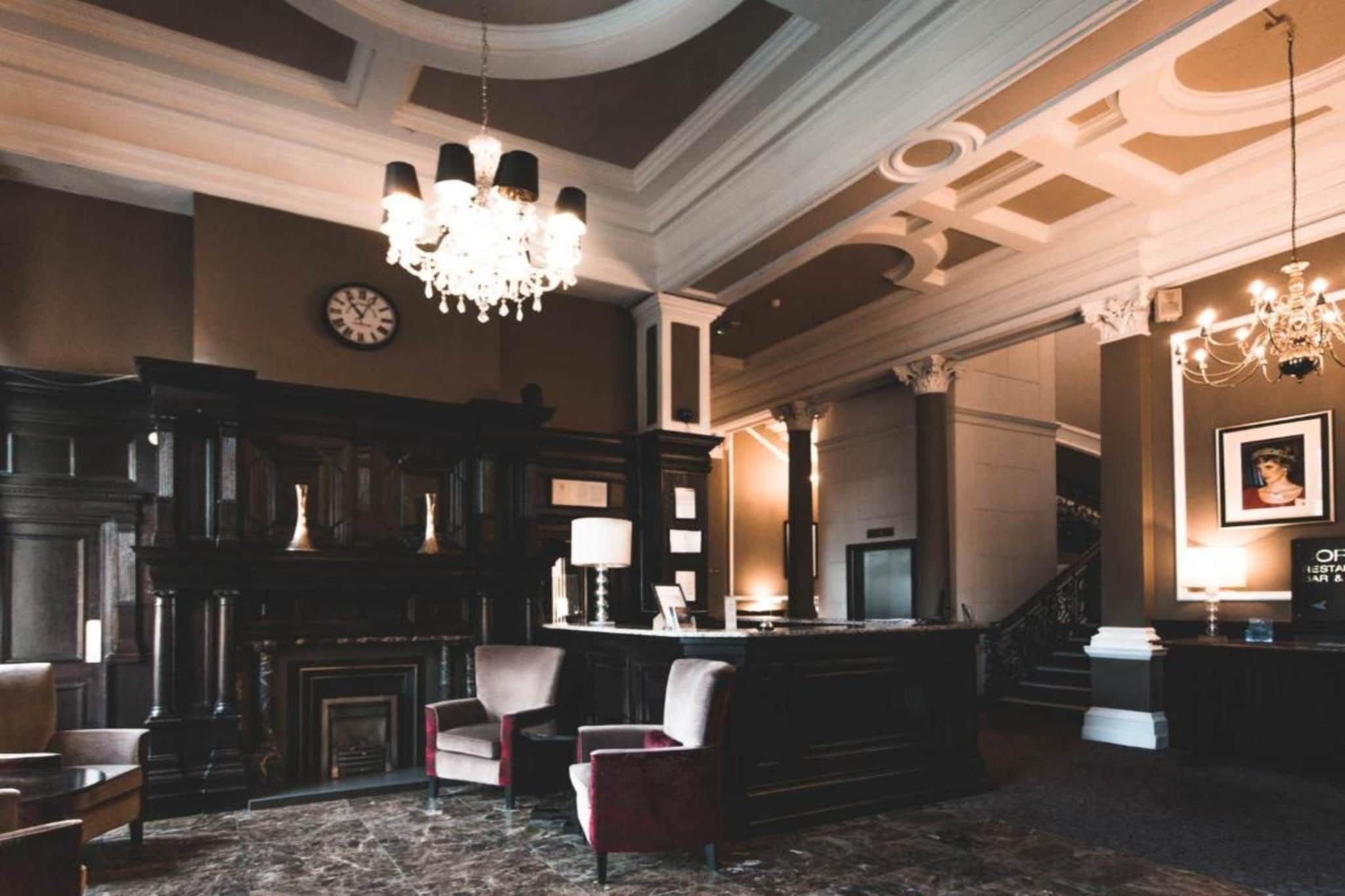 Entrance / Reception