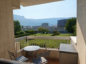 Unclassified image, 4 of 13, button - Vrbo Property (Grenoble)