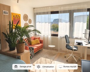 Interior - Vrbo Property (Grenoble)