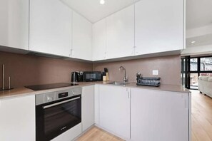 Unclassified image, 5 of 26, button - 2 Bedrooms walking distance to Euston,King Cross (London)