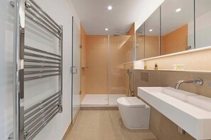 Unclassified image, 4 of 26, button - 2 Bedrooms walking distance to Euston,King Cross (London)