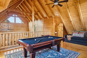 Spielezimmer