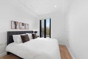 Unclassified image, 2 of 26, button - Modern 1-Bedroom Apartment with Balcony Views (London)
