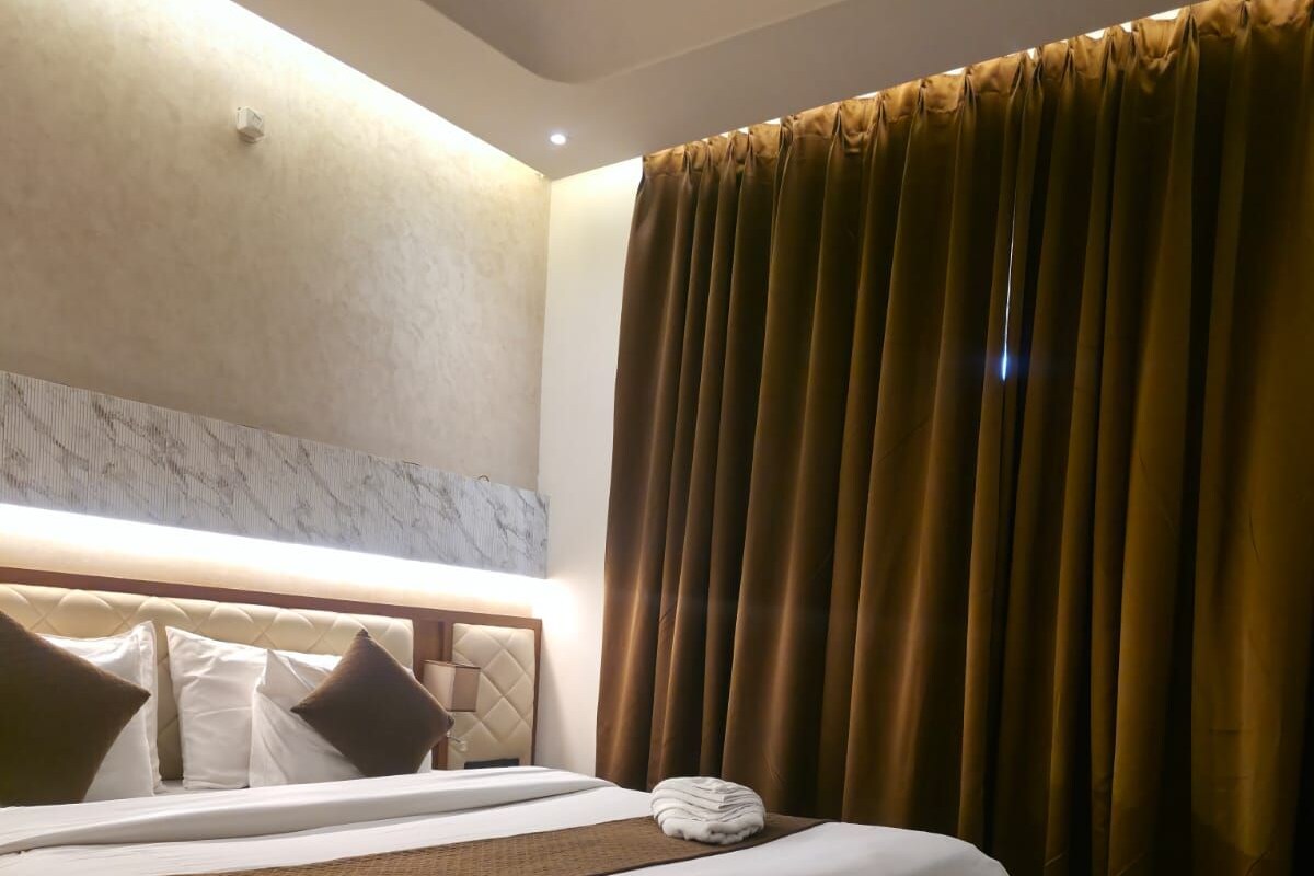 Comfort Double Room | Desk, WiFi (free)