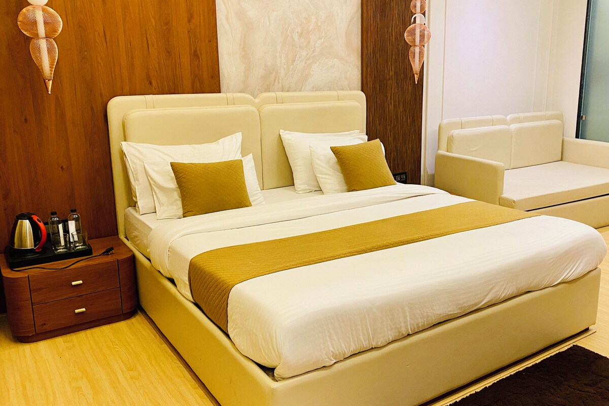 Family Double Room | Desk, WiFi (free)