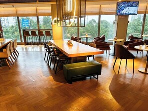 Unclassified image, 3 of 32, button - Wanda Moments Hotel Qingpu Shanghai (Shanghai)
