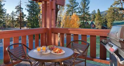Mountain Resort Stay in Big Bear with Hot Tubs & Spacious 1 Bedroom