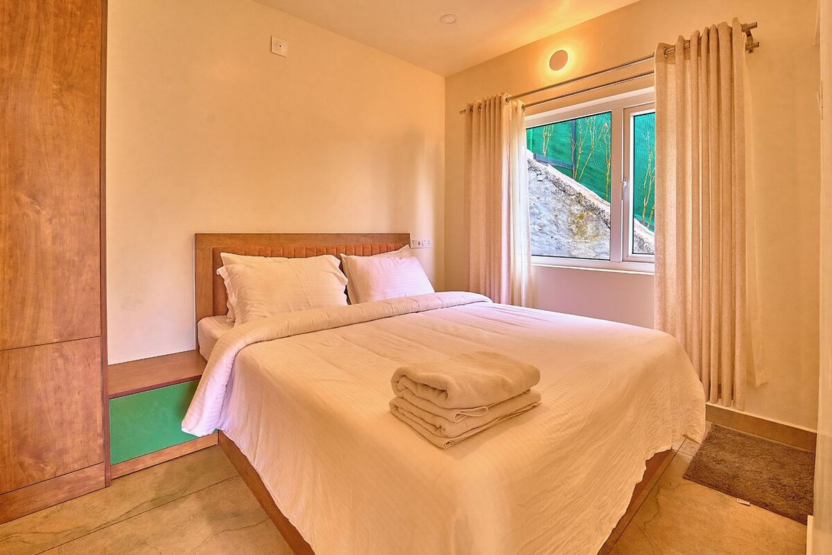 Standard Double Room, City View
