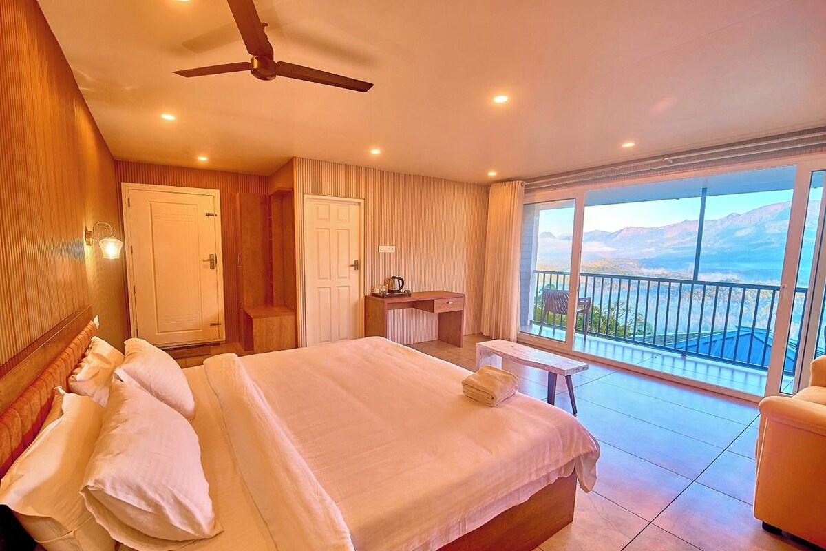 Superior Double Room, Balcony, Mountain View