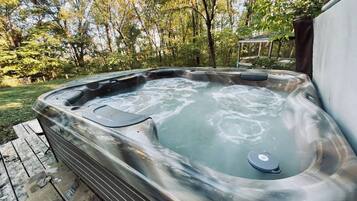 The Bull-frog spa is located next to the pool and open to all our guests.