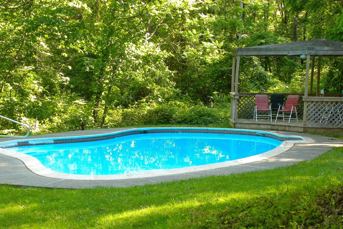 The seasonal salt water swimming pool is open to our family and registered guests. Next to it is located the year round Bullfrog spa which is also available to our guests. Please respect the Farm Quiet time and House Rules. (Memorial Day - Labor Day)