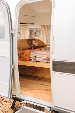 Unclassified image, 3 of 70, button - Airstream*POOL*PrivateTub*MTN*relax*GOATS*stars (Stanardsville)