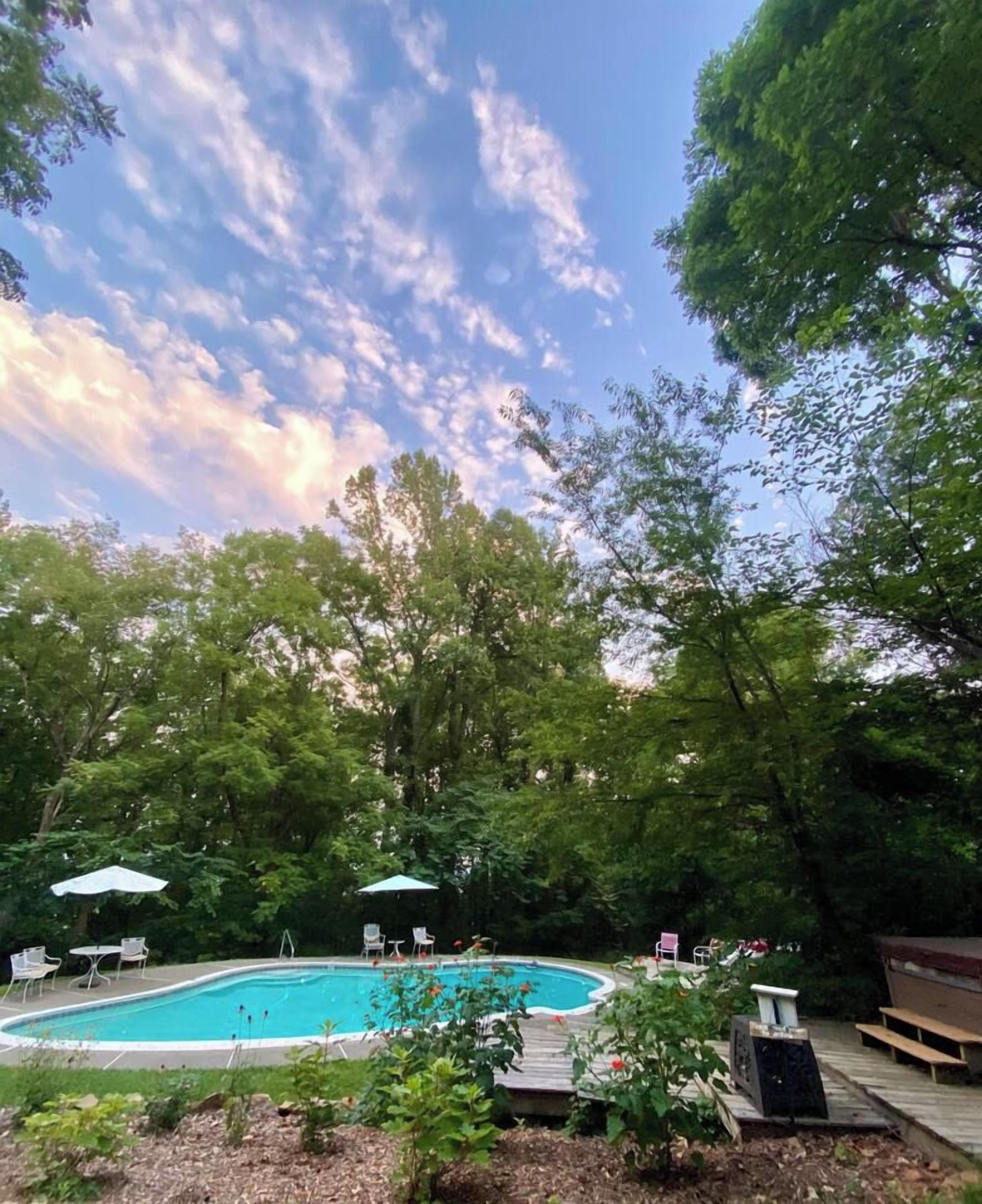 The seasonal pool is open from Memorial Day to Labor Day. Open to only the guests at Cair Paravel the pool is a private oasis to relax and hear the birds, see the start, and float your worries away. 