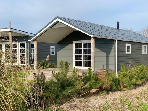 Lodge for 6 People With Veranda in Texel