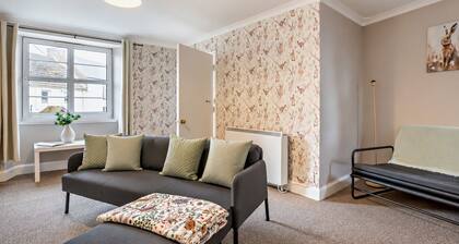 Host Stay - Lime Cottage