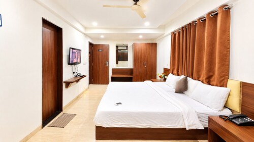 Hotel Ginger Gold Near Pune International Airport
