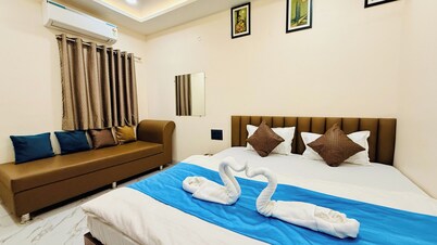 Hotel Gurukripa Palace