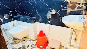 Ảnh chưa phân loại, 3 trong số 37 ảnh, nút