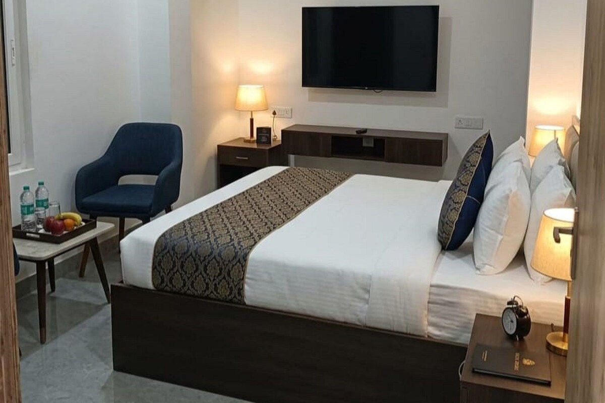 Deluxe Double Room, City View