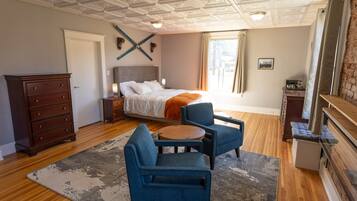 Monarch room5