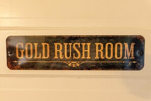 Gold rush room sign - The Gold Rush room, Mountain Views (Salida)