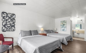 Room - The Postcard Inn & Suites (Townsend)