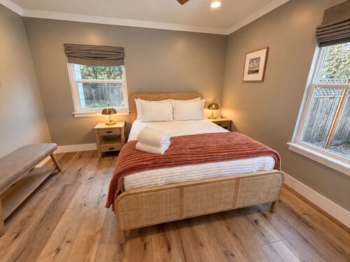 Valley View - EV, Hot Tub, Fire Pit, Game Room
