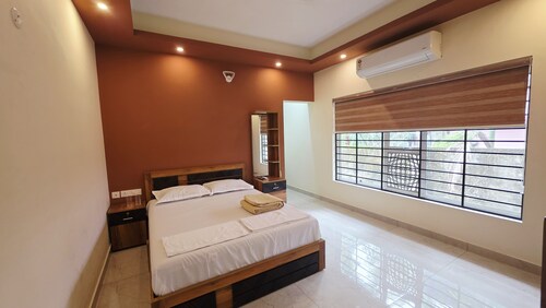 4-bedroom apartment in tranquil Kollam with AC comfort