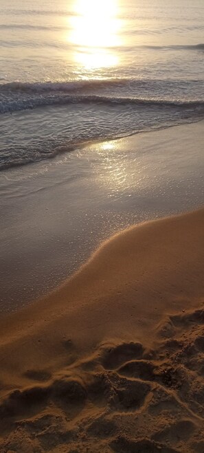 A beach with sand and gentle waves. - Vacation Rental with Ocean Views (El Campello)