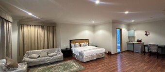 Al Jawhara Suite Serviced Apartments 2