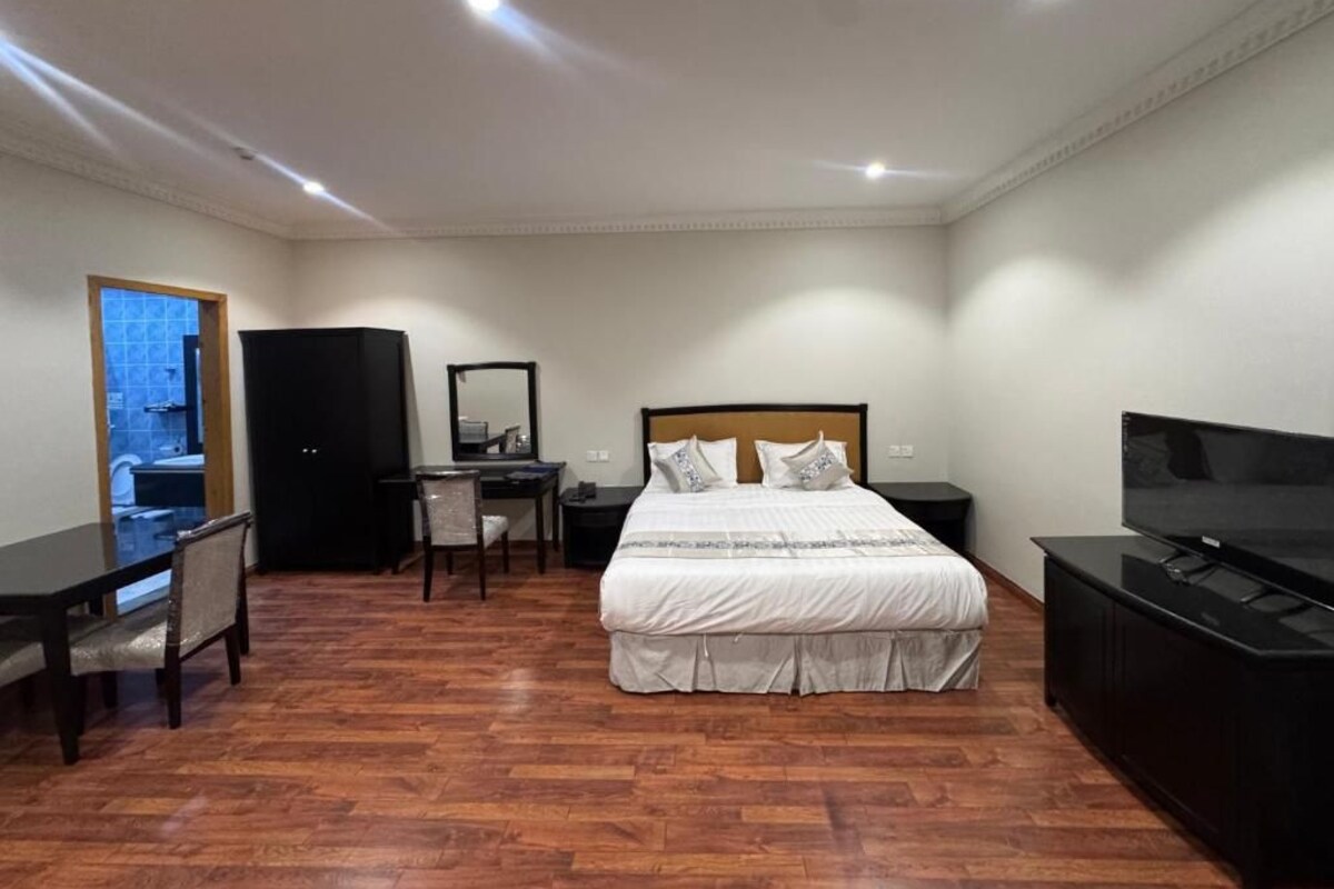 In-room safe, blackout curtains, soundproofing, iron/ironing board