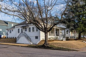 Unclassified image, 2 of 82, button - State Street House & Guest House | Local Post Collection (Raleigh)