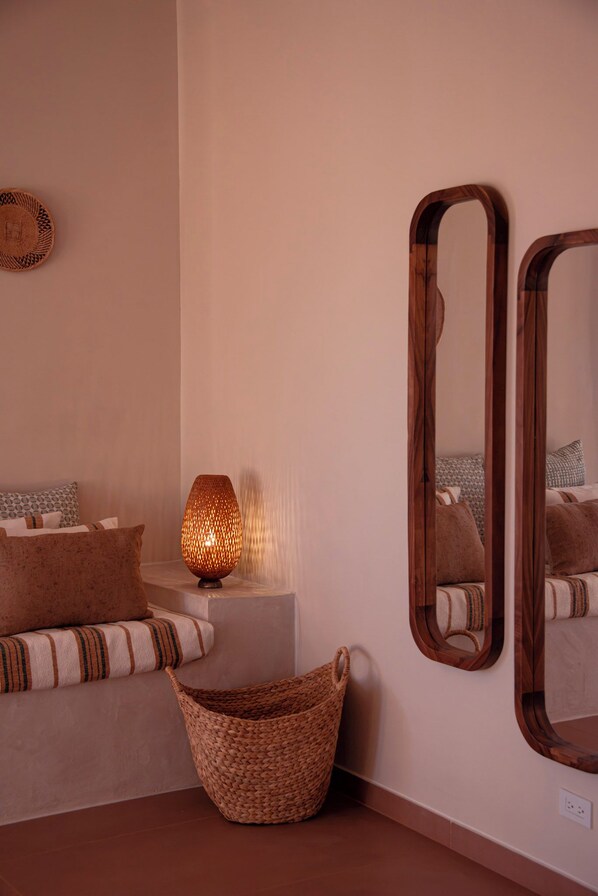 Interior - Apartment in the Desert with a Terrace Overlooking the Mountains and the Ocean - Pool, Wi-Fi, A/C (San José del Cabo)