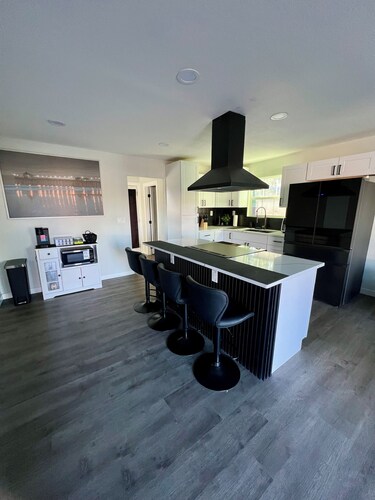 Renovated Tulelake Retreat; Fire Pit, BBQ & Near Lava Beds