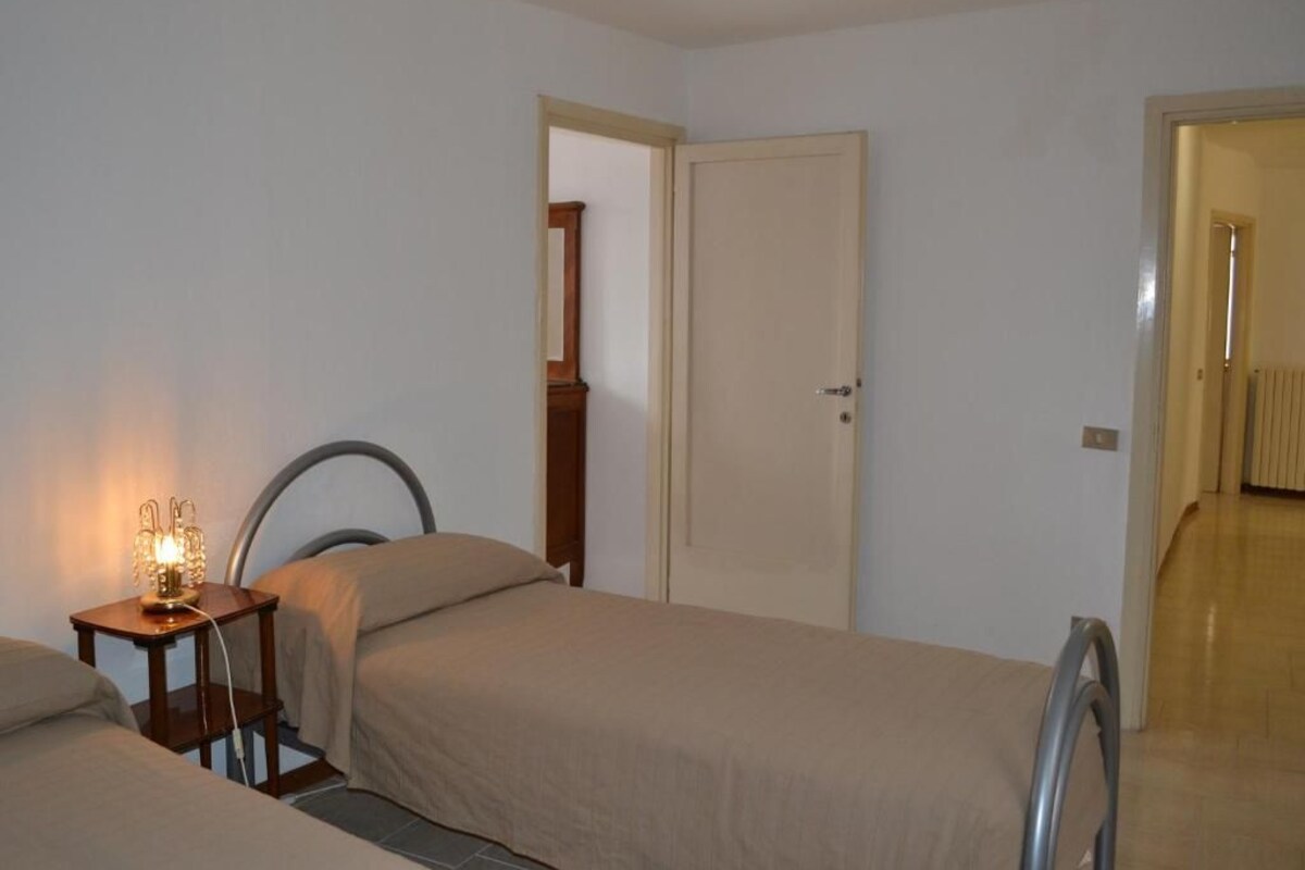 Comfort appartement, uitzicht op stad | Een strijkplank/strijkijzer, gratis wifi