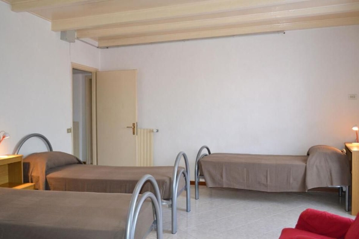 Deluxe appartement, uitzicht op meer | Een strijkplank/strijkijzer, gratis wifi
