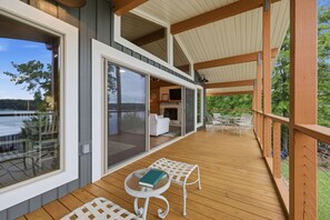 Unclassified image, 2 of 108, button - Hyco Hospitable, 2026 Reno, Sleeps 8, Water Views! (Semora)
