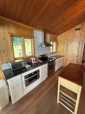 Unclassified image, 4 of 108, button - Hyco Hospitable, 2026 Reno, Sleeps 8, Water Views! (Semora)