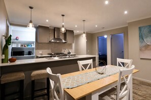 Dining - Coastal Haven | 3.5BR Home | St Leonard's Beach (St Leonards)